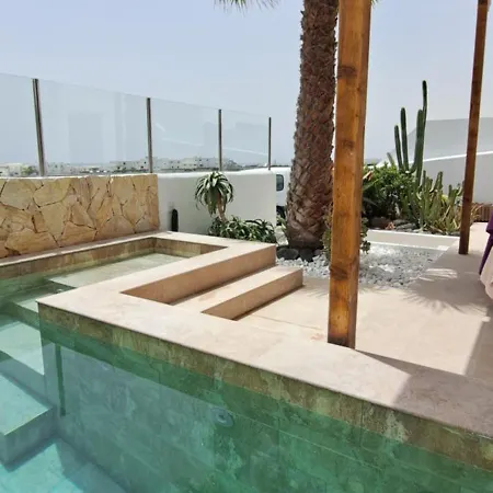 Semesterbostad Cocomar I- Luxurious With Pool Near The Sea