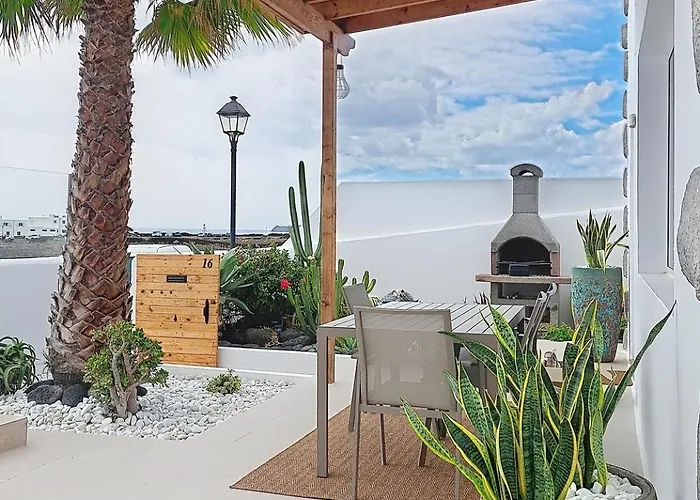 Cocomar I- Luxurious With Pool Near The Sea Guatiza