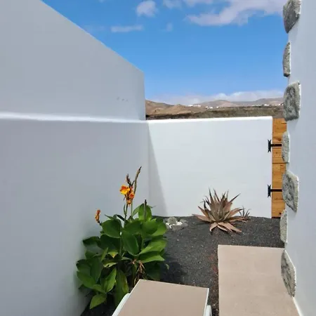 Cocomar I- Luxurious With Pool Near The Sea Guatiza