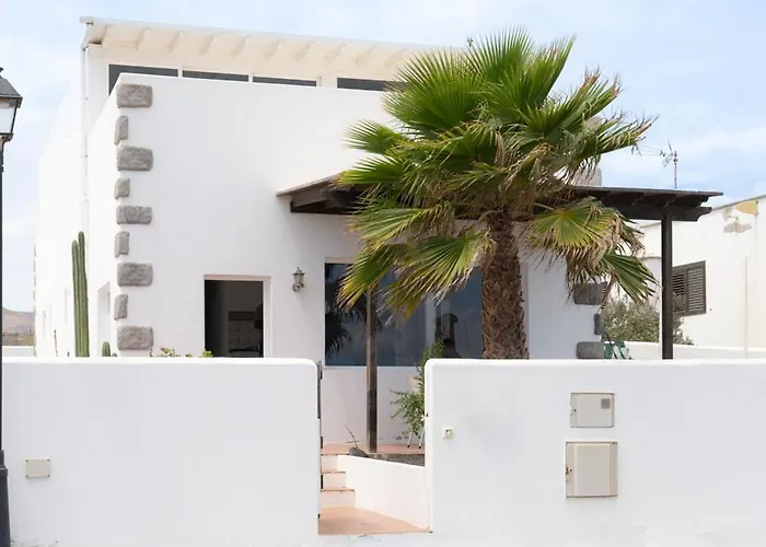 Cocomar I- Luxurious With Pool Near The Sea Holiday home *