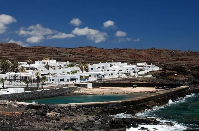 Holiday home Cocomar I- Luxurious With Pool Near The Sea