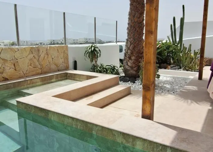 Holiday home Cocomar I- Luxurious With Pool Near The Sea