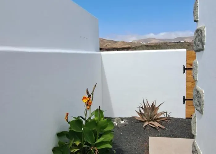 Cocomar I- Luxurious With Pool Near The Sea Guatiza